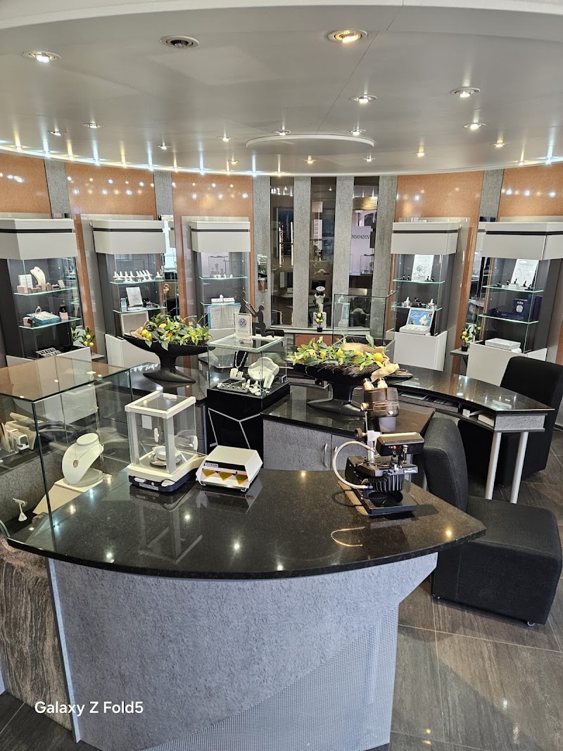Designer Diamonds: Verlobungsringe, Trauringe & Diamanten für Augsburg