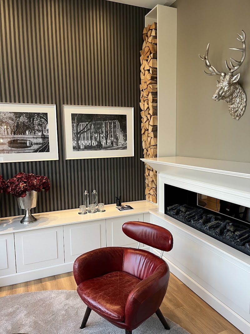 Frau Dora | Gold, Schmuck und Uhren An- und Verkauf