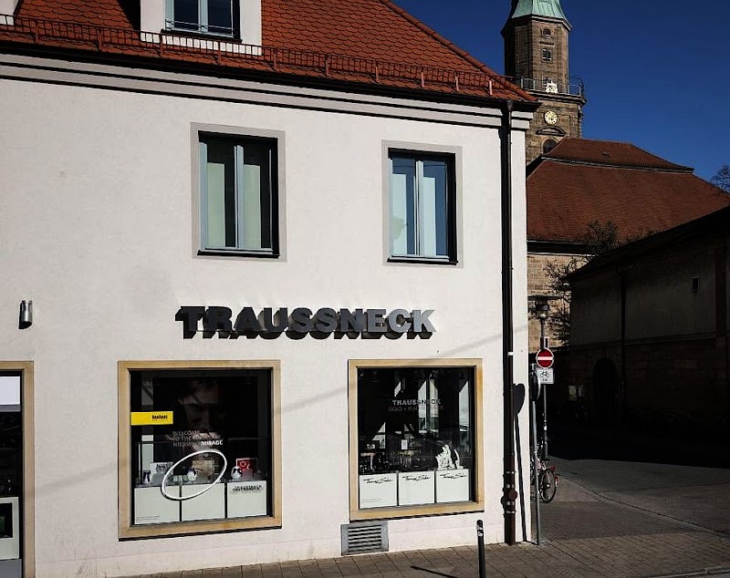 Traussneck Gold + Platinschmiede